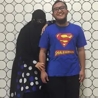 Peceraian Caisar dan Indadari membuat heboh publik. Mereka diduga bercerai karena Caisar kembali ke dunia hiburan. (Instagram/caisar_yang_belomsempurna)