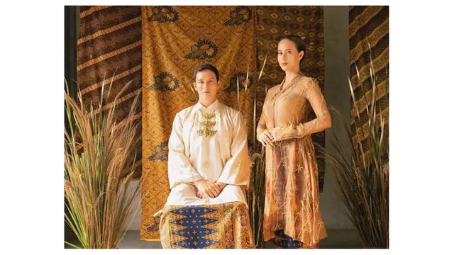 6 Potret Prewedding Terbaru Mike Lewis dan Janisaa Pradja, Tampil Menawan