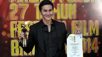 Vino G. Bastian mendapat penghargaan Pemeran Pria Sinetron Serial Terpuji lewat sinetron Hanya Tuhan Yang Tahu.