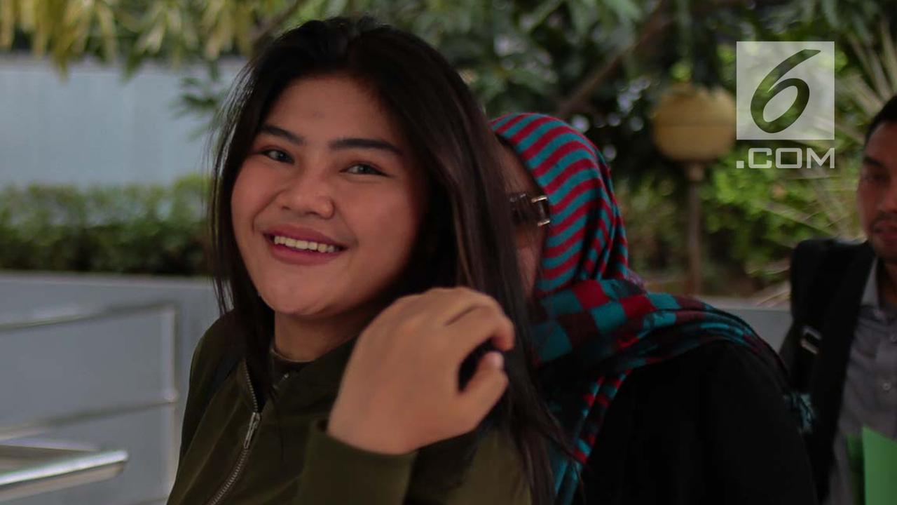 Rosa Meldianti Laporkan Balik Dewi Persik