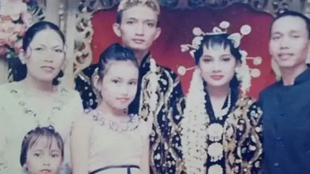 Kedekatan Ayu Ting Ting dengan Umi Kalsum