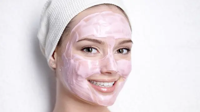 Scrub dari Almond dan Susu