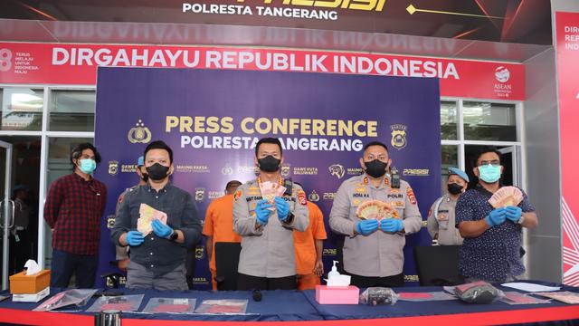 Sindikat Pengedar Uang Palsu di Tangerang Ditangkap