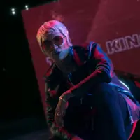 Tak hanya MV, musik yang disuguhkan Young Lex juga punya kemiripan.