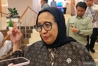 Wakil Kepala BGN Nanik S. Deyang