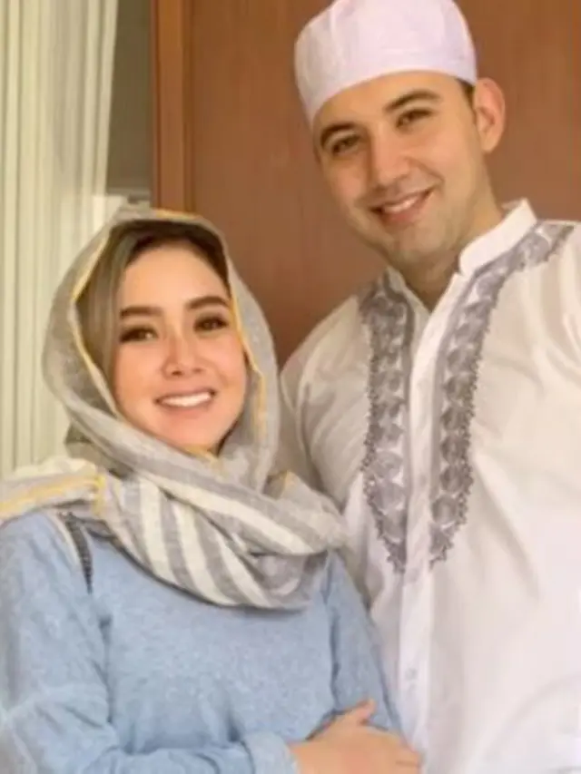 6 Momen Kekasih Cita Citata Memeluk Islam, Ucap Kalimat Syahadat di Masjid