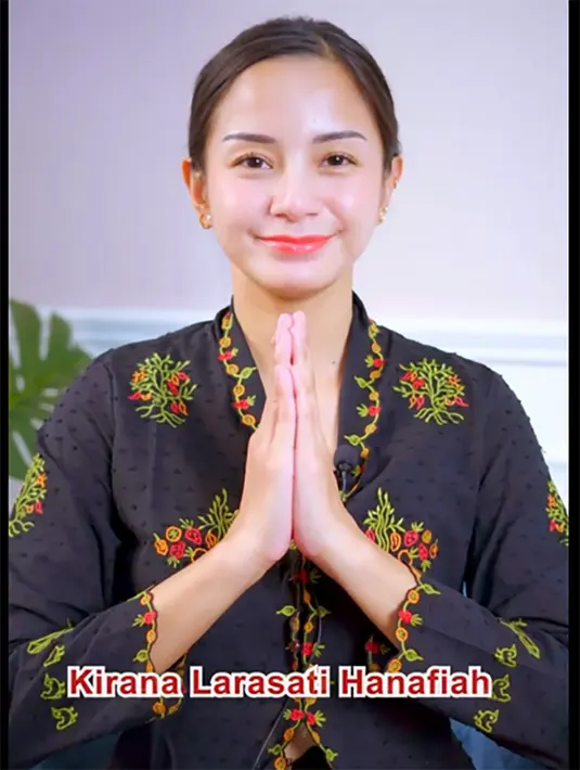 "Dirgahayu ke-78, Republik Indonesia! Izinkan saya, Kirana Larasati menyatakan mundur dari Partai saya bernaung, PDI Perjuangan."tulisnya dalam video yang diunggah bertepatan dengan HUT RI ke-78, Kamis (17/8). [Instagram/kiranalarasati]