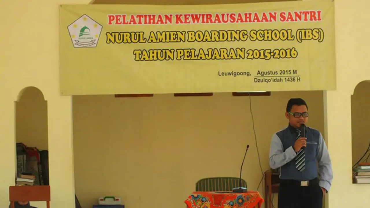 Ponpes Nurul Amien GarutvBersiap Hadapi MEA