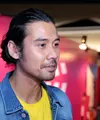 "Kalau gue udah yakin, gue pasti bilang. Kita ga usah ada kata-kata jadian. Pastilah (nunggu momen untuk publish)," tukas Chicco Jerikho. (Adrian Putra/Bintang.com)