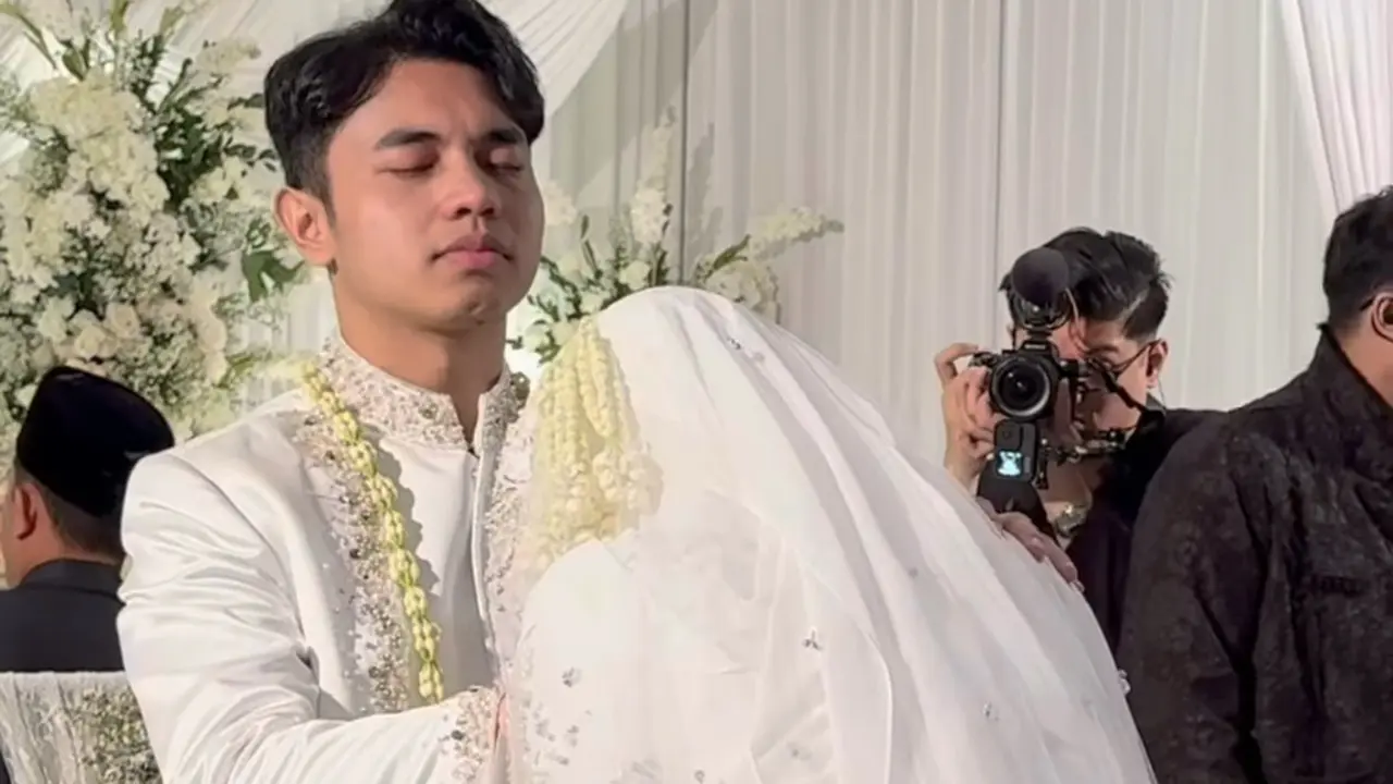 Pernikahan Fiki Naki dan Tina