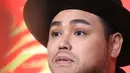 “Saya senang banyak yang tinggi, jadi buat aku sih modal utamanya yaa… harus tinggi. Bentuk badan proposional,” ucap Ivan Gunawan dalam Malam Bakat dan Seni Budaya pada beberapa waktu lalu. (Adrian Putra/Bintang.com)