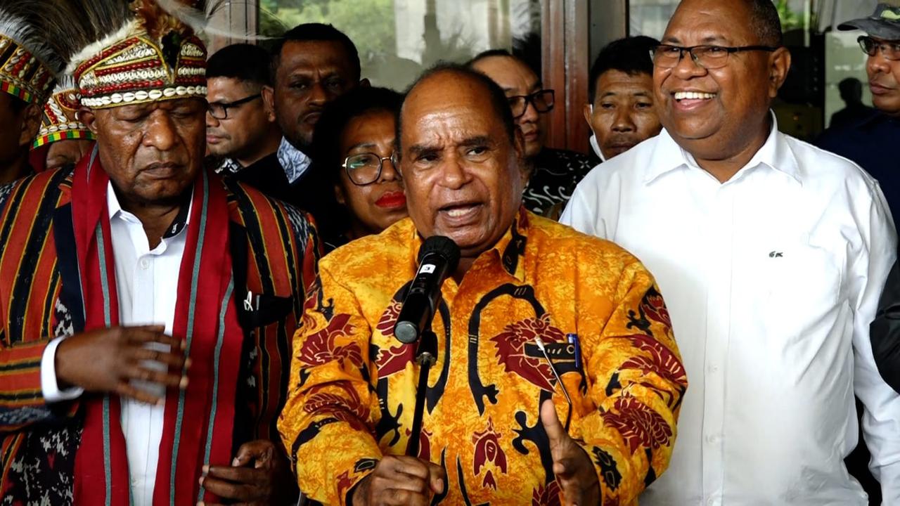 Ketua Tim Percepatan Pemekaran Provinsi Papua Barat Daya, Lamberthus Jitmau (Liputan6.com/Delvira Hutabarat)