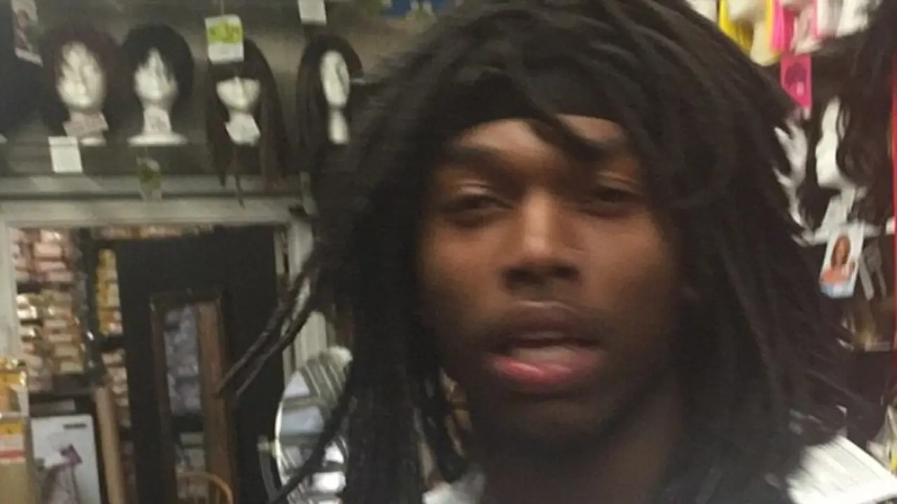Daniel Sturridge bergaya seperti Bob Marley (101greatgoals)
