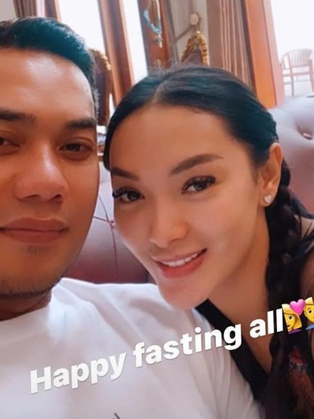 Selain Zaskia Gotik 4 Artis Ini Juga Jalani Lebaran Tak Sendiri Lagi Ramadan Liputan6 Com