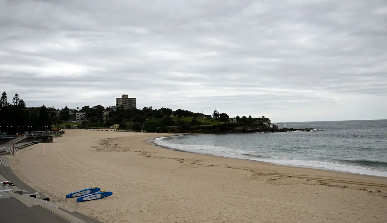 Dewan Regional Randwick memutuskan untuk menutup sementara akses ke Pantai Coogee dan menyarankan agar warga sekitar tidak menyentuh bola-bola misterius tersebut sampai analisis laboratorium selesai dilakukan. (Saeed KHAN/AFP)
