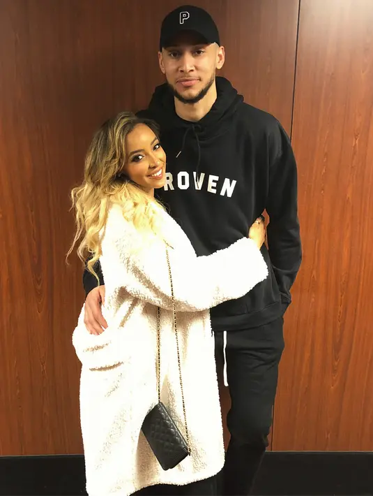 Kali ini ia dikabarkan merebut Ben Simmons dari sang penyanyi, Tinashe. (instagram/tinashenow)