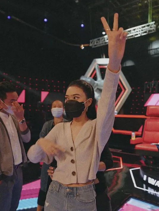 Isyana Sarasvati (Instagram/isyanasarasvati)