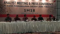 Analyst Meeting dan Press Conference  PT Bank Pembangunan Daerah Jawa Timur Tbk (Bank Jatim)  di Jakarta, Kamis (19/7/2018). (Wilfridus Setu Embu/Merdeka.com)