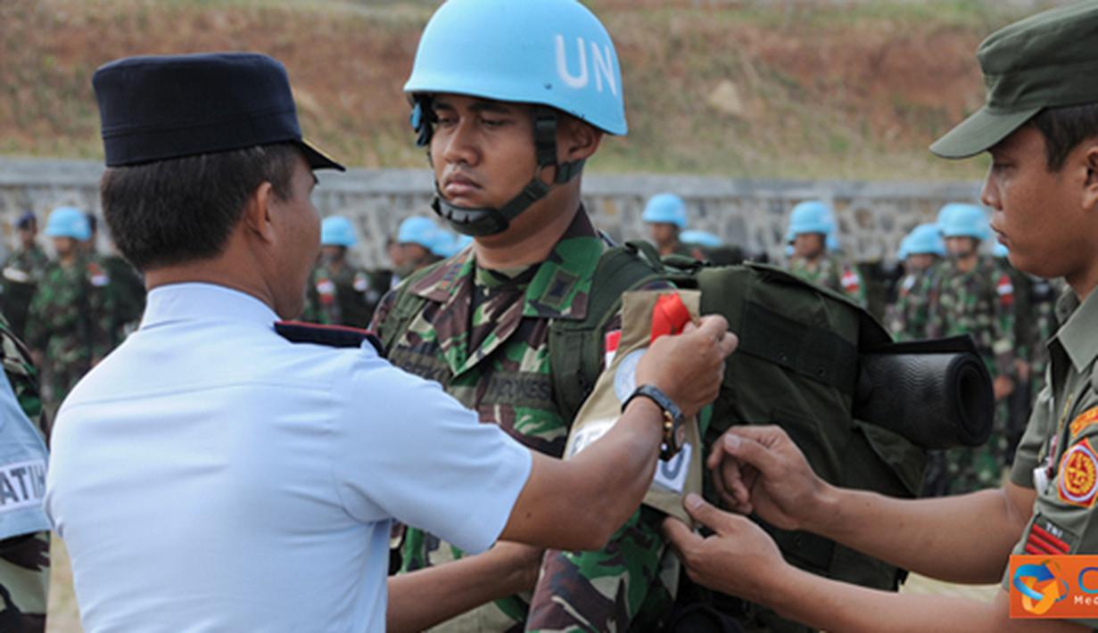 Citizen6, Bogor: Latihan penyiapan Satgas Kompi Zeni TNI ini diikuti oleh 342 personel yang terdiri dari 175 personel Kontingen Garuda XX-J/MONUSCO dengan Komandan Satgas Letkol Czi Arief Novianto. (Pengirim: Badarudin Bakri).
