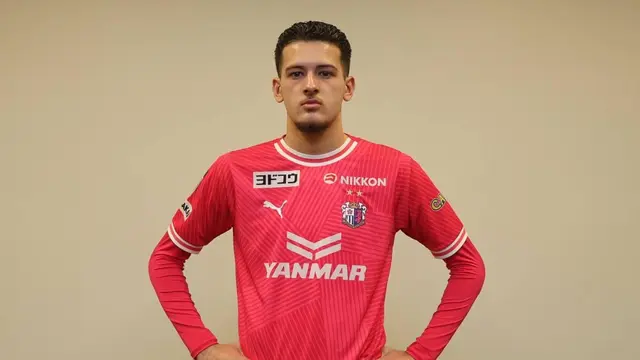 Cerezo Osaka, Justin Hubner