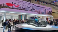 Penampilan perdana konsep mobil listrik Suzuki eVX di GIIAS 2024. (Liputan6.com / Septian Pamungkas)