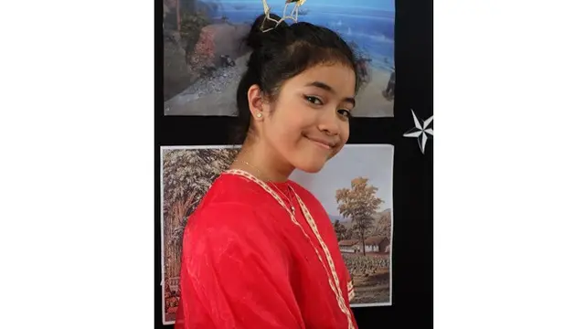 Jarang Terekspos, Ini 7 Potret Anak Bungsu Novita Angie yang Mulai Beranjak Remaja