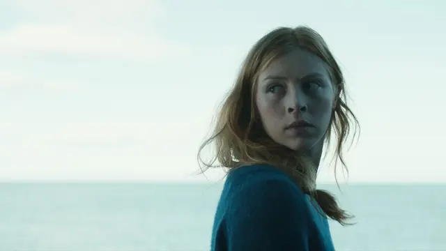 Hermione Corfield sebagai Siobhan. (Foto: Fantastic Films/ IMDB)