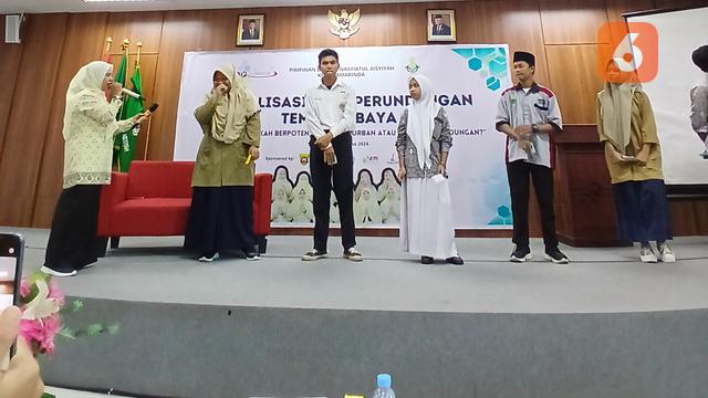 Sosialiasi anti perundungan