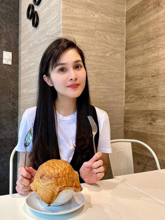 [Liputan6] Sandra Dewi