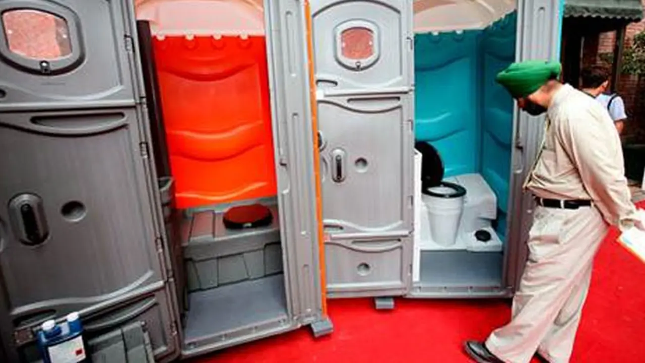 toilet-131002c.jpg