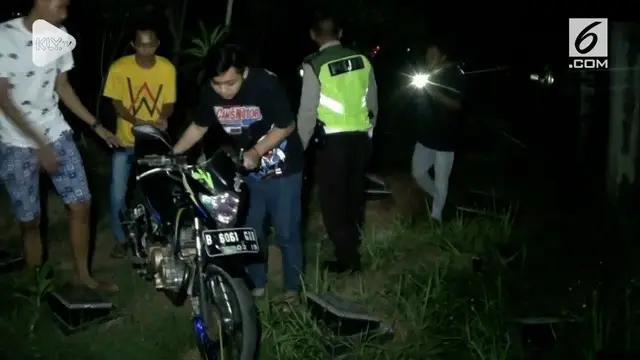 Puluhan pelaku balap liar, dikawasan Pagedangan, kabupaten Tangerang, Banten, minggu malam, kocar kacir saat dirazia polisi.