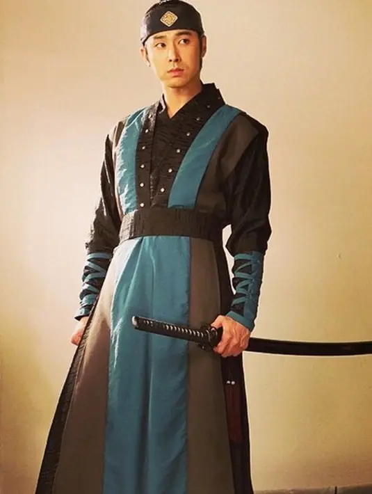 Drama terbarunya itu disebut-sebut akan meraih kesuksesan ang besar. Pasalnya drama ini digarap oleh sutradara ternama Introverted boss, yakni Song Hyun Woon.  (Instagram/uknow_official)