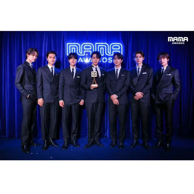 ENHYPEN tampil di MAMA Awards 2022 (Foto: Instagram mnet_mama)