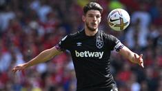 Arsenal terus memperkuat amunisinya untuk musim 2023/2024 dengan mendatangkan pemain-pemain mahal. Teranyar, The Gunners baru saja mencapai kesepakatan dengan West Ham United untuk mendatangkan Declan Rice yang akhirnya mampu memecahkan rekor sebagai pembelian termahal Arsenal sepanjang sejarah. Bahkan Declan Rice juga menjadi pemain termahal di Liga Inggris saat ini. Berikut daftar 5 pembelian termahal Arsenal sepanjang sejarah. (AFP/Paul Ellis)