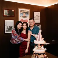 Clarissa Tanoesoedibjo bagikan potret ulang tahunnya dengan tampilan sederhana yang memukau. [Foto: instagram/ Clarissa Tanoesoedibjo]