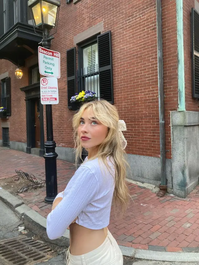 Sabrina Carpenter (Instagram/sabrinacarpenter)