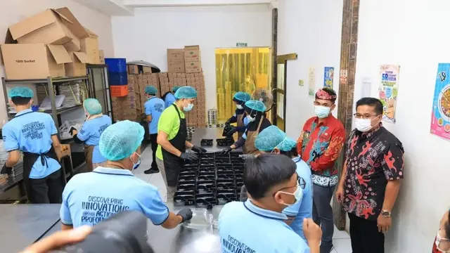 Pj Wali Kota Tarakan Melihat Uji Coba Makan Siang Gratis di Sukabumi