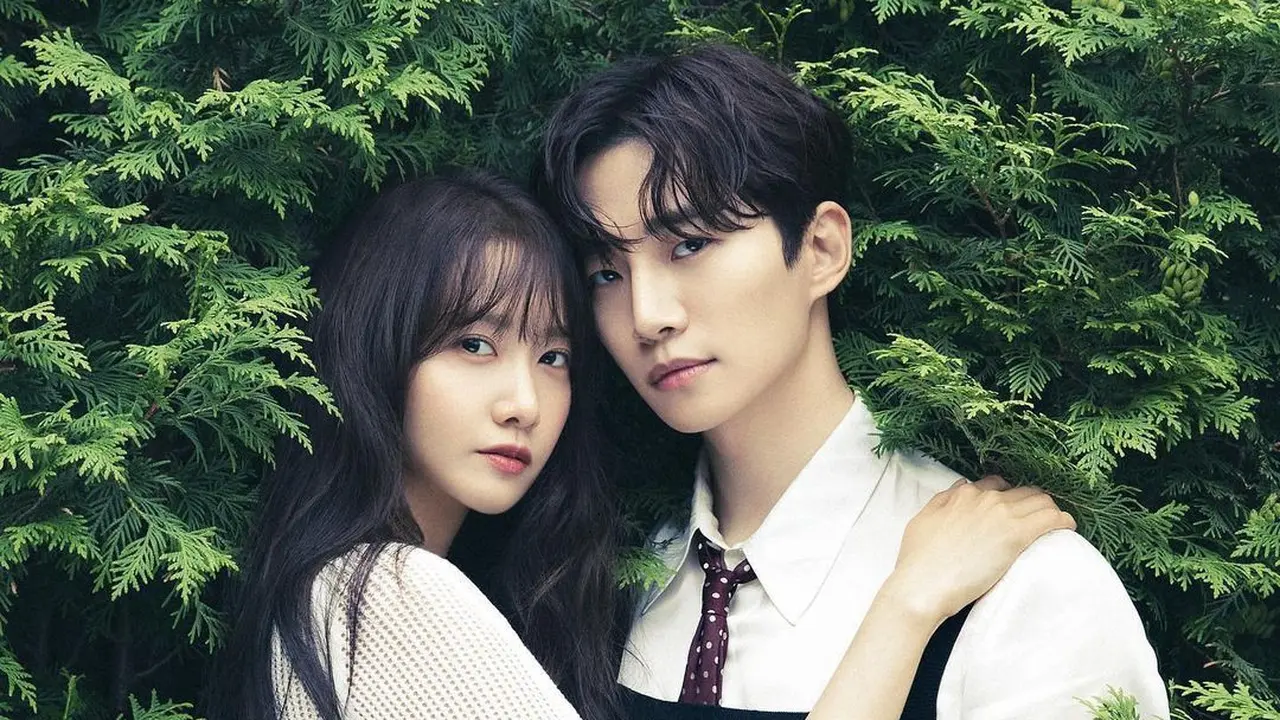 8 Potret Mesra Im Yoona dan Lee Junho, Bantah Kabar Kencan