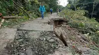 Bencana alam akibat pergerakan tanah yang terjadi di Kabupaten Purwakarta, beberapa waktu lalu. Foto (Istimewa)