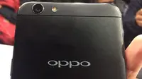 Kamera belakang di Oppo F1s Black Edition. (Liputan6.com/ Jeko Iqbal Reza)