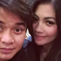 Kezia Karamoy dan Billy Syahputra juga kerap kali mengunggah kemesraannya di akun Instagramnya. (via instagram.com/bilsky16)