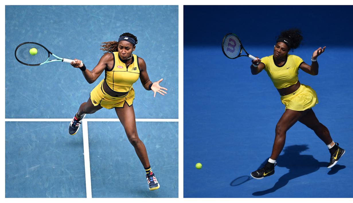 Petenis Amerika Serikat, Coco Gauff (kiri) dan Serena Williams berusaha mengembalikan bola ke arah lawannya di turnamen Australia Open. (Foto Kolase: AFP/Anthony Wallace dan AFP/Peter Parks)