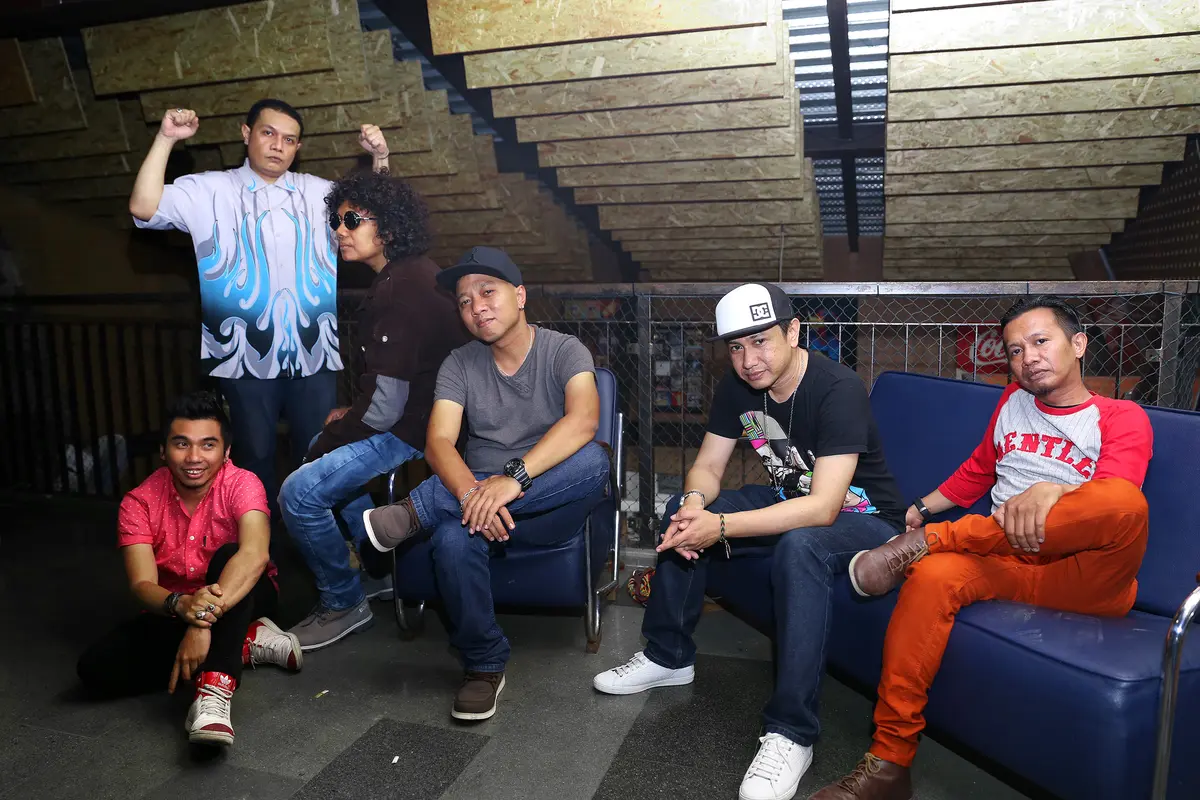 T-Five