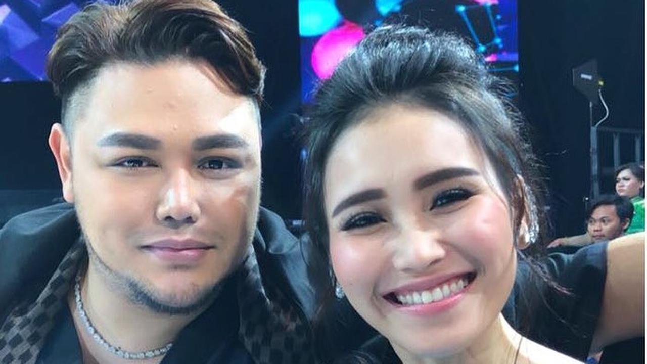 [Bintang] 8 Potret Kekompakan Ayu Ting Ting dan Ivan Gunawan