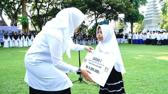 Hari Santri 2023, Bupati Ipuk Ajak Santri Jihad Lawan Perundungan