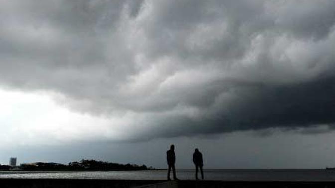 BMKG: Hari Ini Awan Mendung Membayangi Langit Ibukota ...