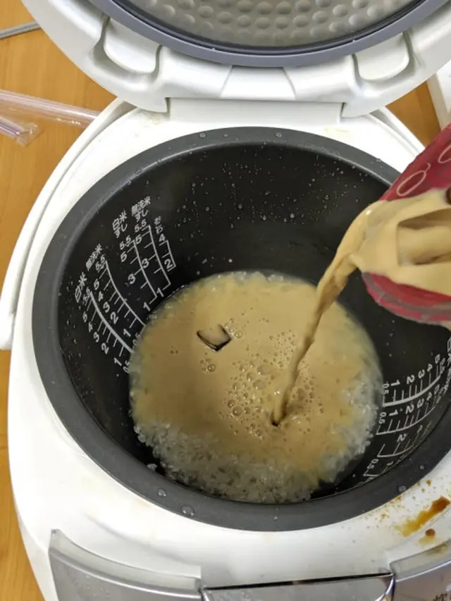 Lain Dari Biasanya, Topping Bubble Tea Kini Bisa Dinikmati di Nasi dan Mie Instan