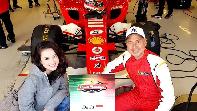 [Fimela] David Tjiptobiantoro Suami Julie Estelle