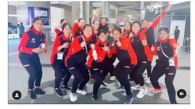 7 Potret Caesar Hito dan Felicya Angelista di Thailand, Dukung Atlet Indonesia