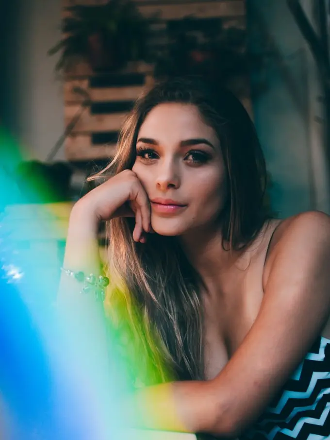 Ilustrasi Relationship Female